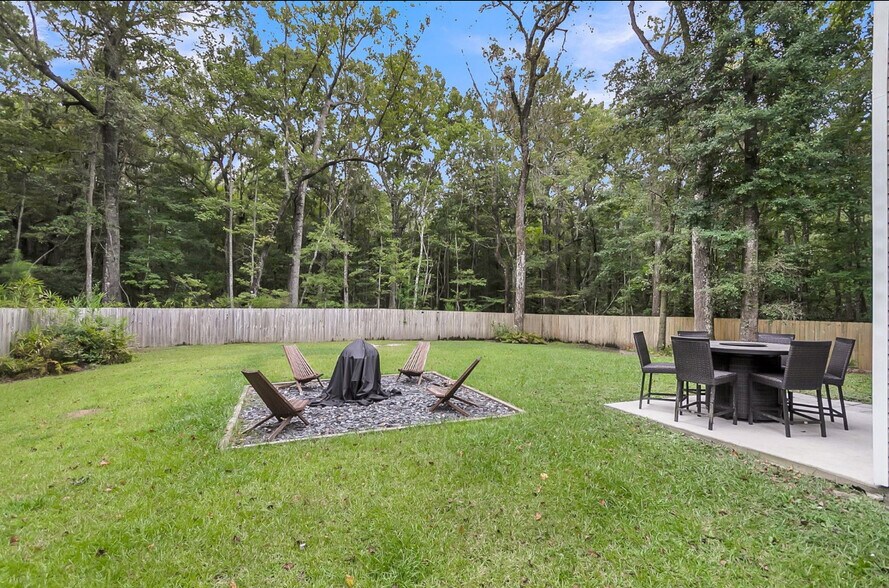 Building Photo - 3297 Walter Dr