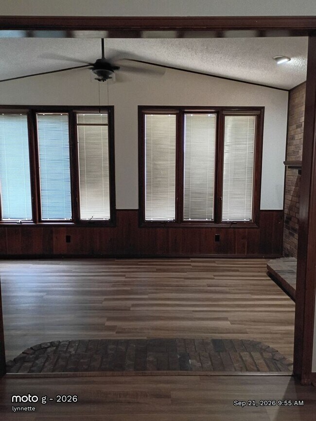 Building Photo - 3306 Mockingbird Ln