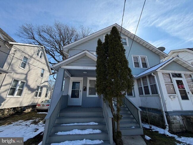 Building Photo - 244 Mansion Ave