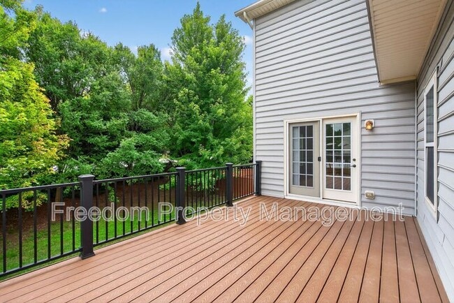 Building Photo - 7629 Hamelin Ln