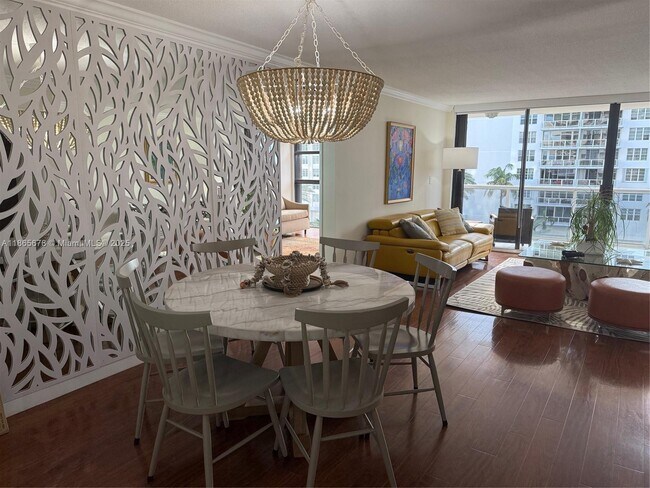 Building Photo - 5757 Collins Ave