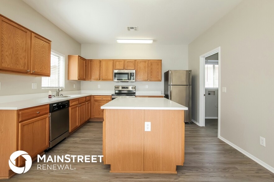 Building Photo - 17319 W Caribbean Ln