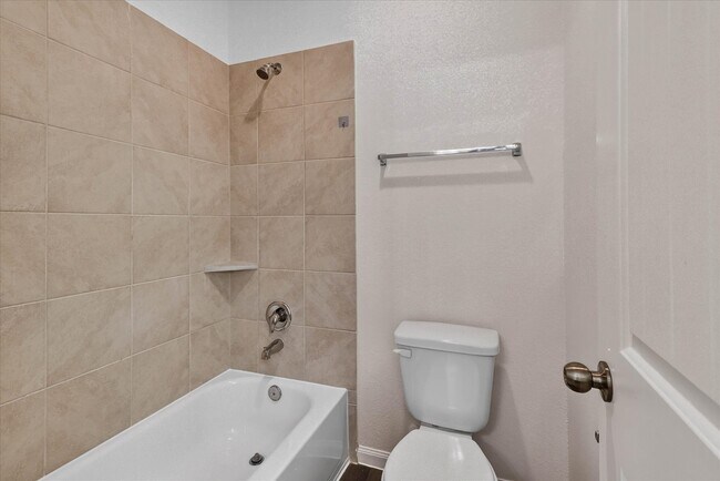 Building Photo - 24839 Goldoni Dr