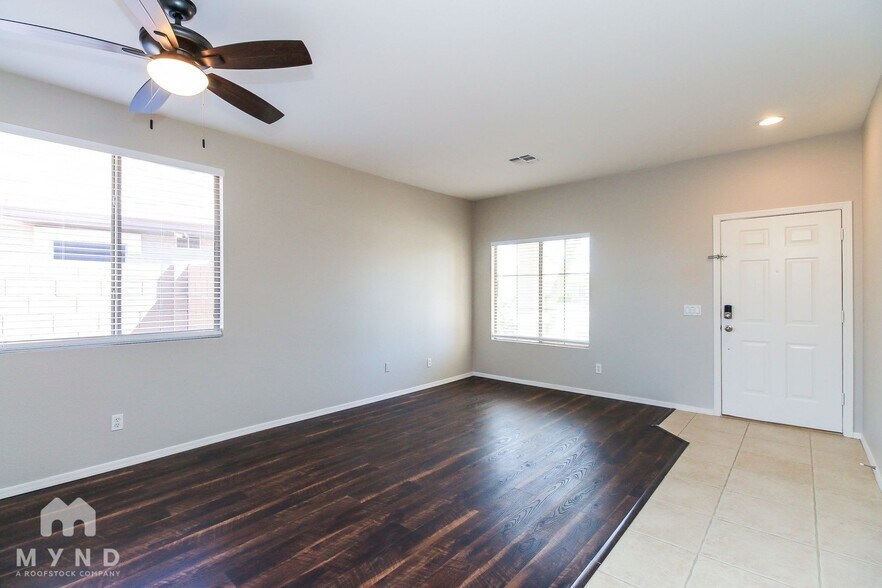 Building Photo - 4053 S Shady Ct