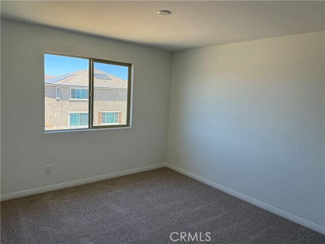 Building Photo - 4470 Hickory Ct