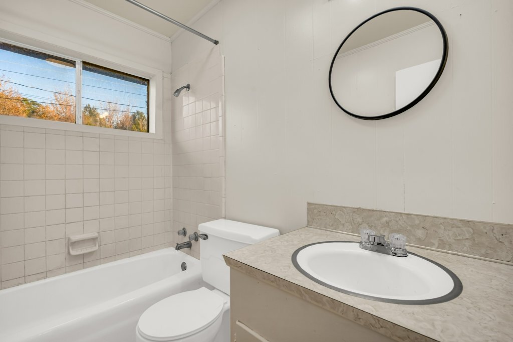 Building Photo - 340 Wyman Dr