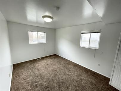 Building Photo - 549 Stringham Ave