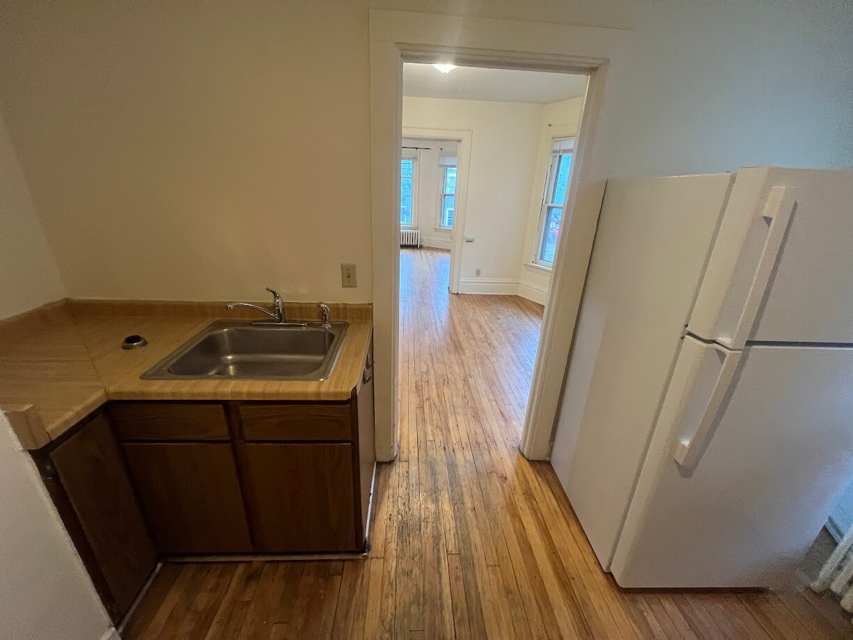 Building Photo - 221 N Livingston St