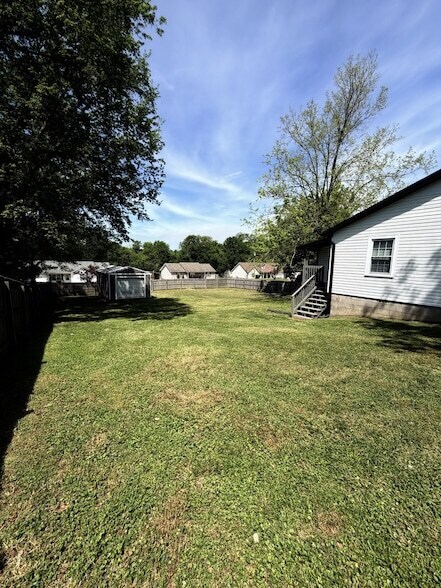 Building Photo - 112 Polk St