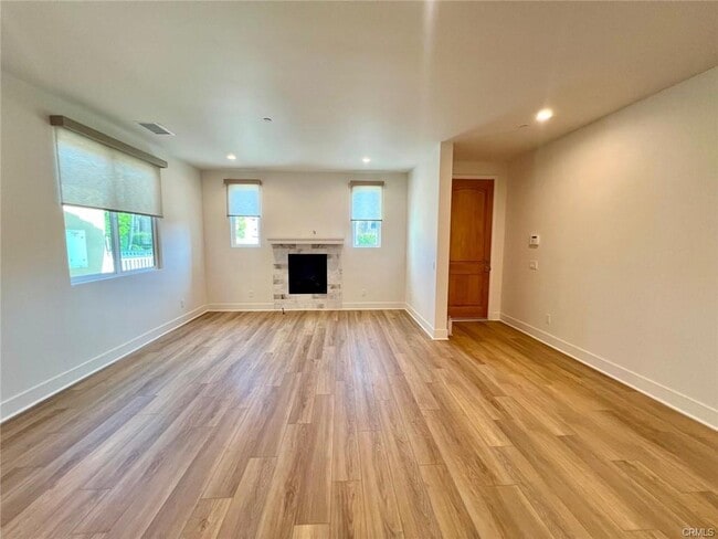 Building Photo - 321 Flint Ave