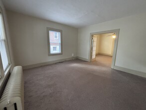 Building Photo - 1507 Hampton Ave SW