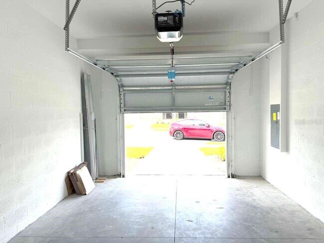 Building Photo - 11071 65th Ter E