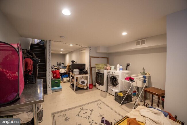 Building Photo - 1407 S 18th St