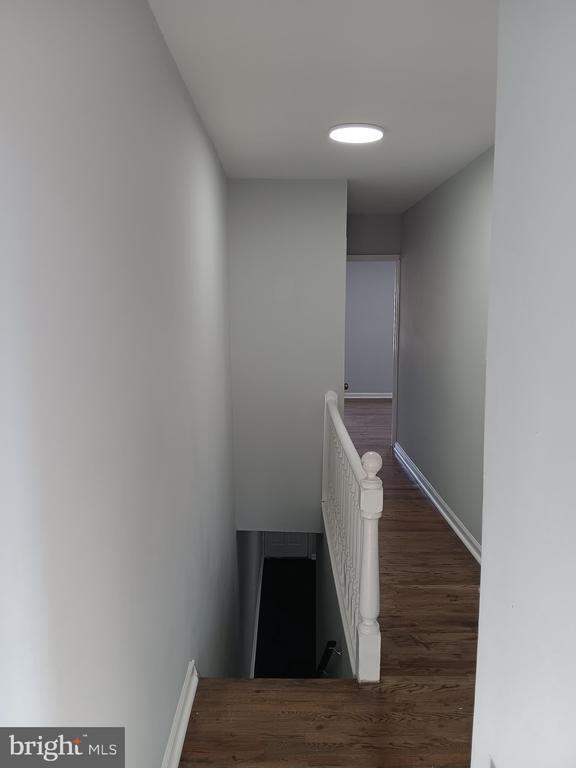 Building Photo - 1020 Potter St