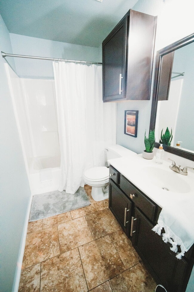 Building Photo - 2607 Rampart Loop