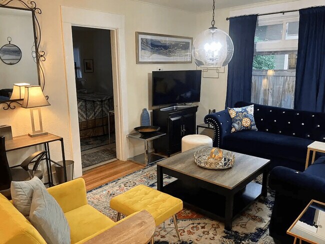 Building Photo - 756 N 76th St