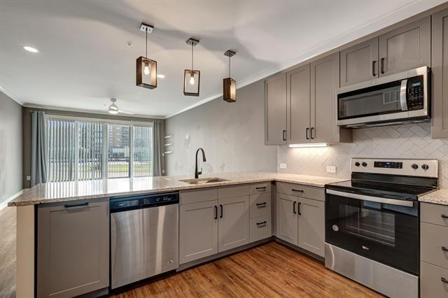 Building Photo - 3517 Windhaven Pkwy