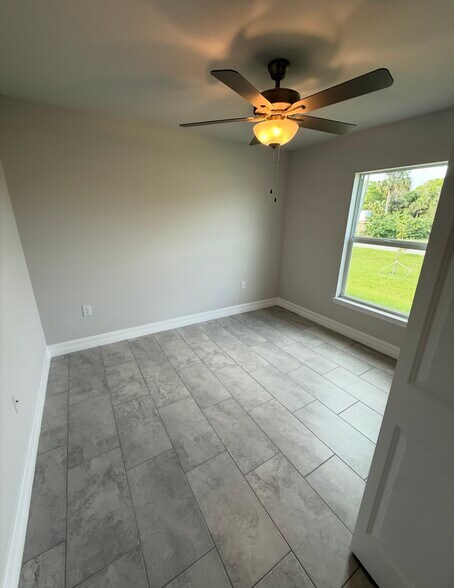 Building Photo - 6039 Latimer Ave