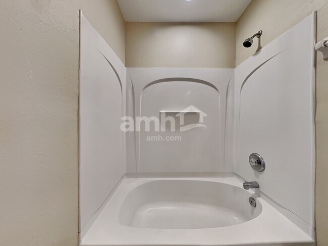 Building Photo - 2878 Spoonbill Trl