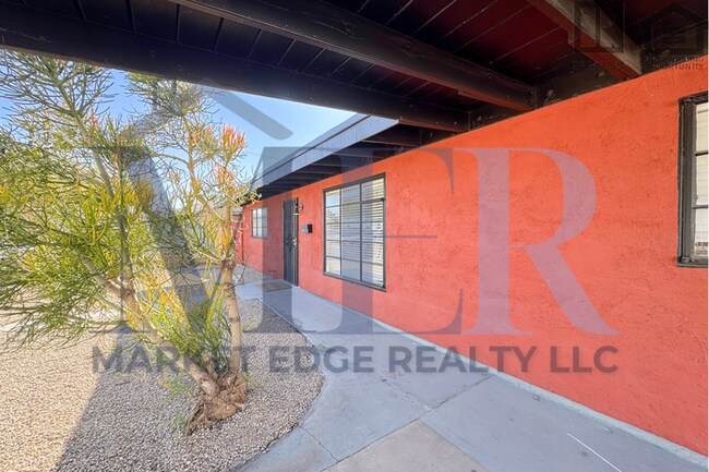 Building Photo - 3Bed/2Bath Home Scottsdale/Thomas! $399 MOVE-IN SPECIAL! Ready for Immediate Move-In!