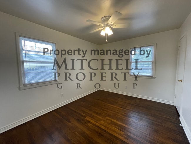 Building Photo - Welcome to 1948 S Marrs! Cute 3 bedrooms a...