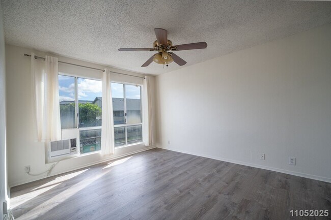 Building Photo - Move-In Ready! 2br, 2ba in Ewa, $2650, Sch...