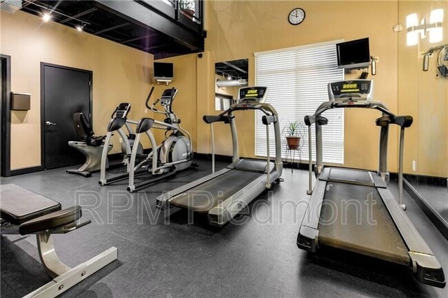 Building Photo - 5300 Peachtree Rd