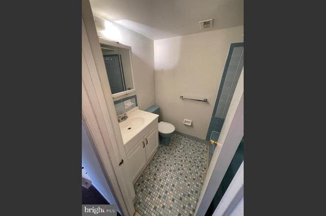 Building Photo - 7758 Rockwell Ave