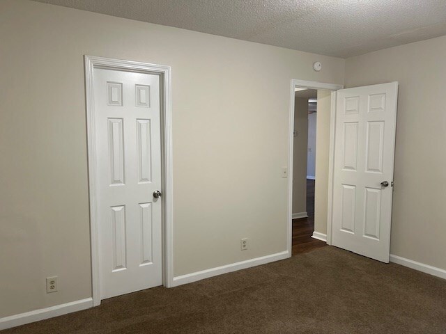 Building Photo - 176 Gertrude Dr