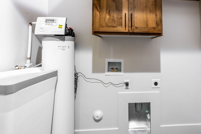 Building Photo - Beautiful Custom Townhome for Rent in Island Park- NAME YOUR LEASE TERMS