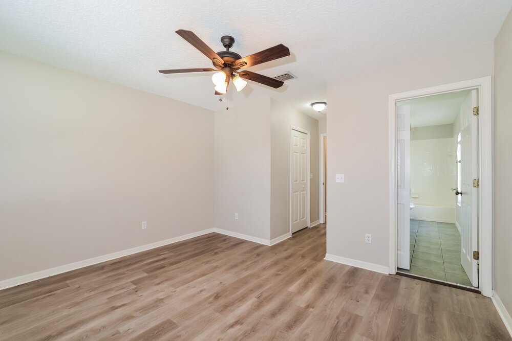 Building Photo - 15261 Harrowgate Way