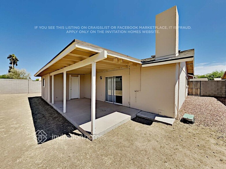 Building Photo - 246 W Kristal Way