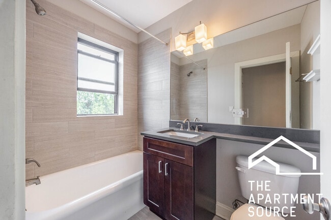 Building Photo - 2620 N Rockwell St