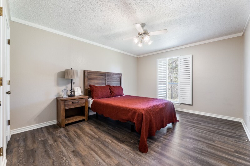 Building Photo - 607 N Duncanville Rd