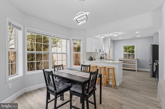 Building Photo - 6117 Blue Whale Ct