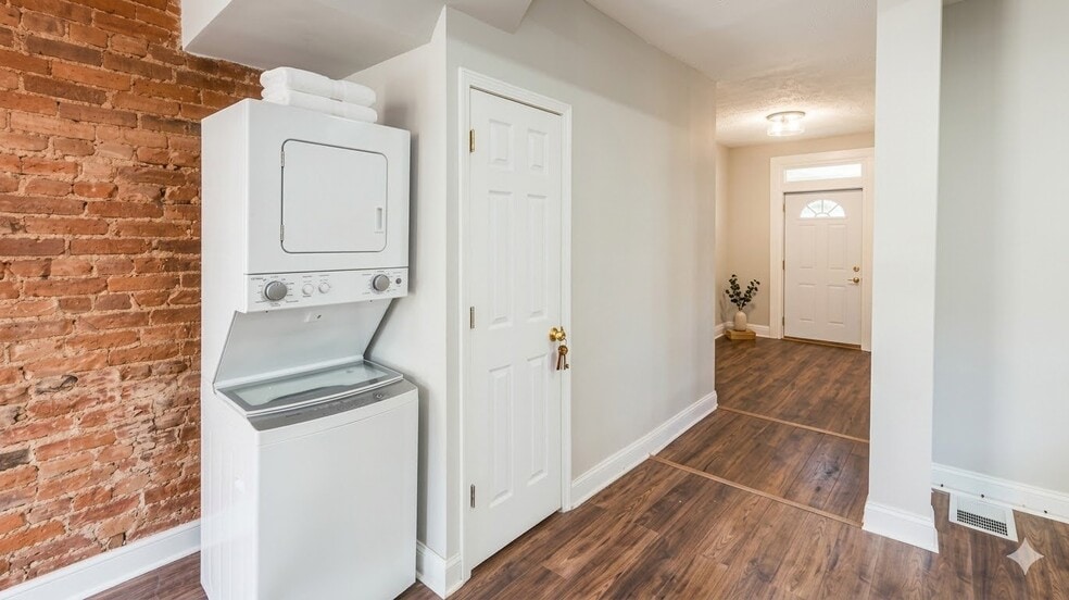 Building Photo - 1432 Perry Pl NW