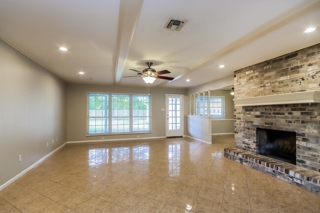 Building Photo - 26715 Westwood Dr