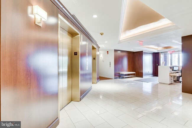 Building Photo - 955 26th St NW