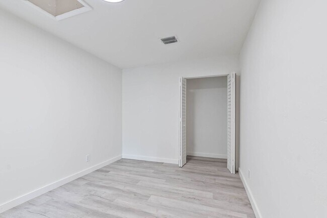 Building Photo - 25 NW 78th St