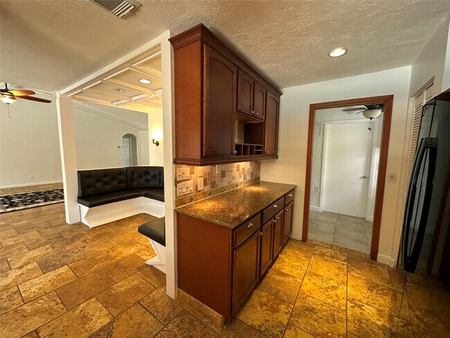 Building Photo - 364 NW 107th Terrace