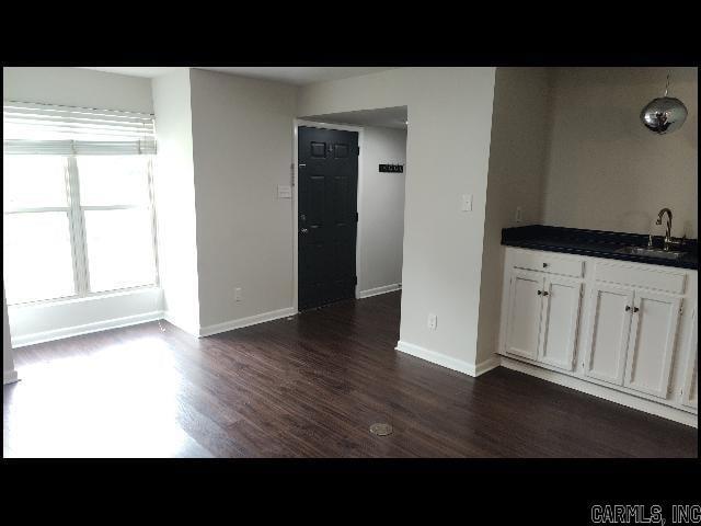 Building Photo - 401 Club Rd