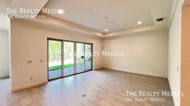 Building Photo - 1440 Nandina Cir