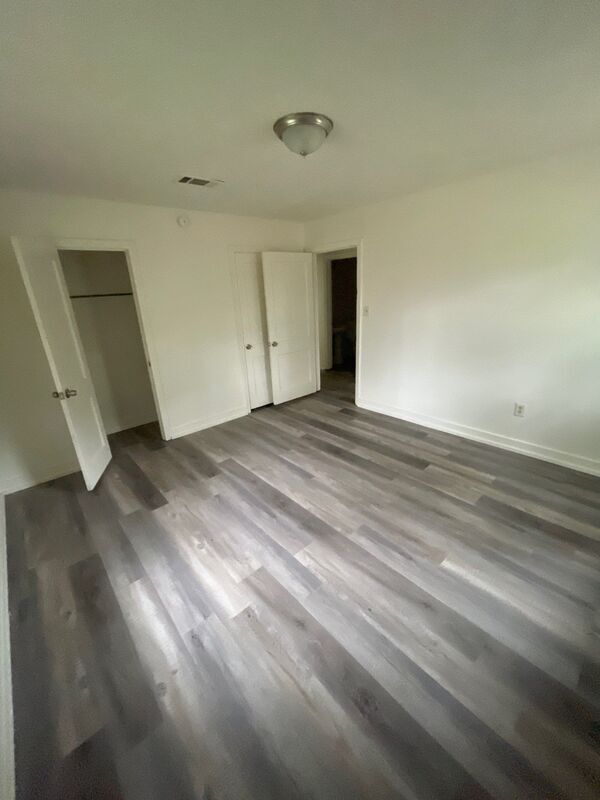 Building Photo - 3702 Newman Ave