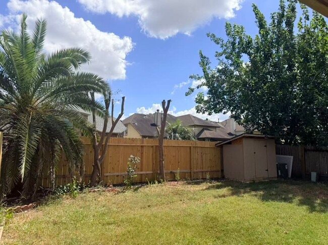 Building Photo - 26327 Whittmore Fields Dr