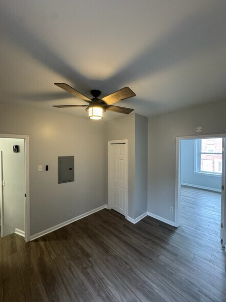 Building Photo - 1452 N 29th St