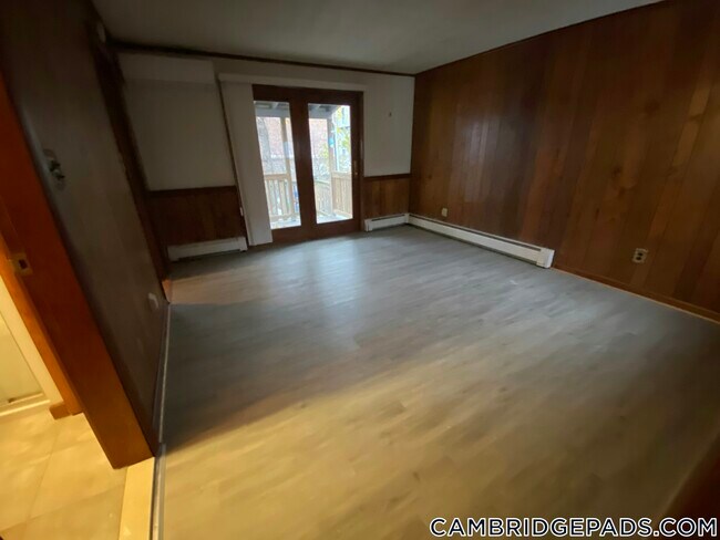 Building Photo - 161 Otis St