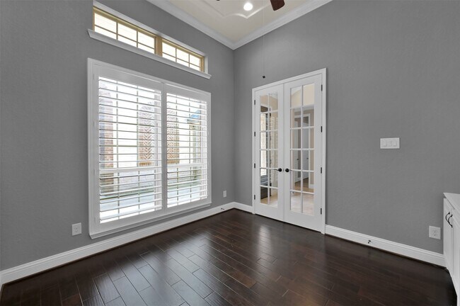 Building Photo - 42 Caprice Bend Pl