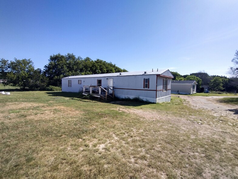 Primary Photo - 567 County Rd 3376