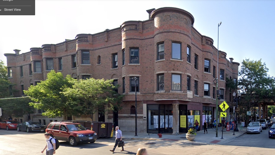 Building Photo - 1008 W Dakin