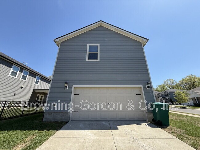 Building Photo - 3648 Four Leaf Wy